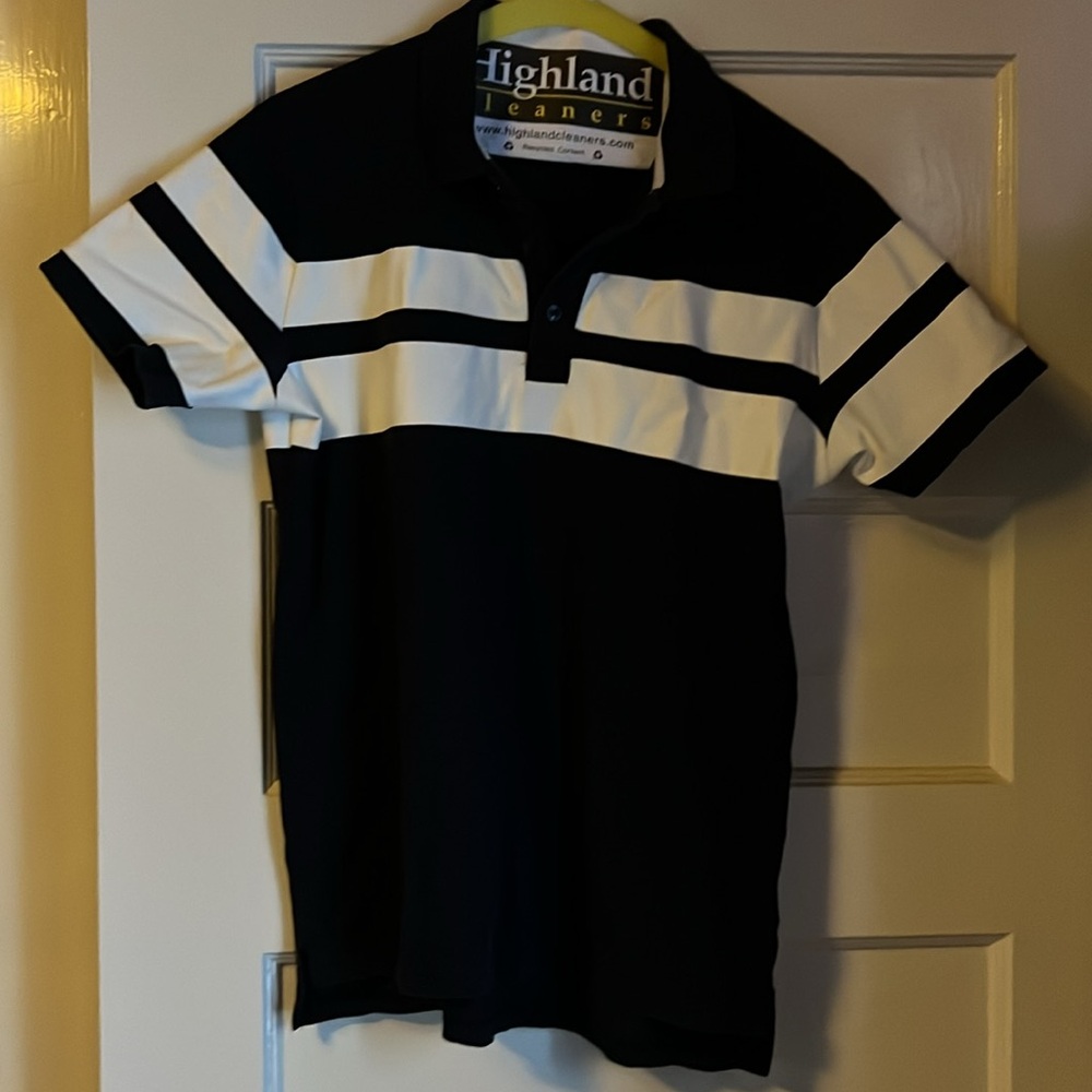 Navy and White H & M Men’s Size M Polo Shirt